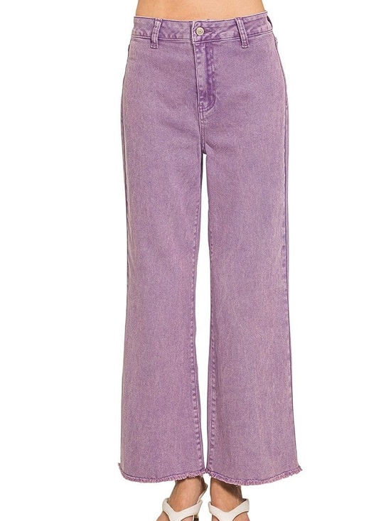 Zenana Outfitters Denim - EUC💜Zenana Acid Washed Frayed Cutoff Hem Small Lt Plum